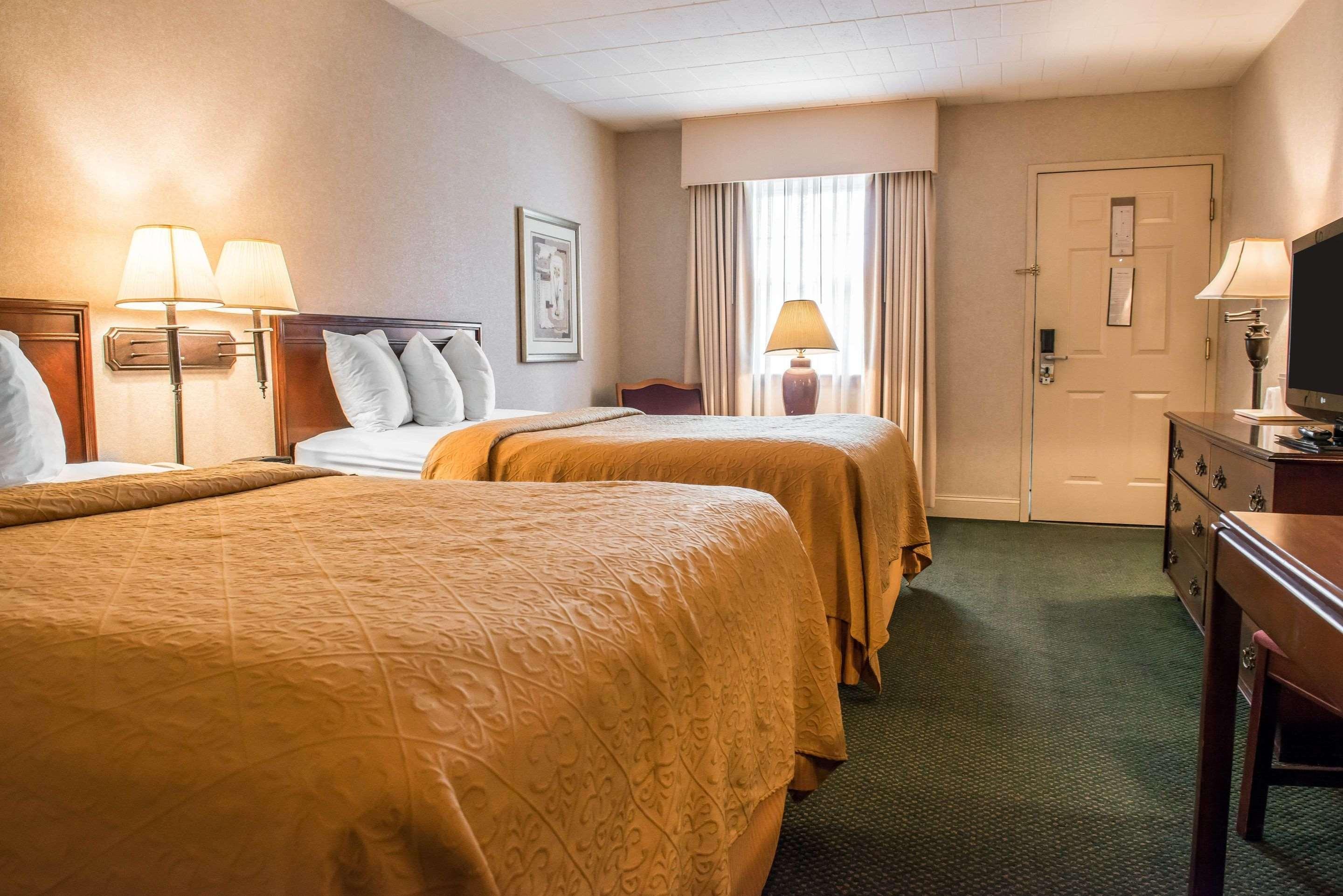 Quality Inn Pittsburgh Airport Oakdale Kültér fotó