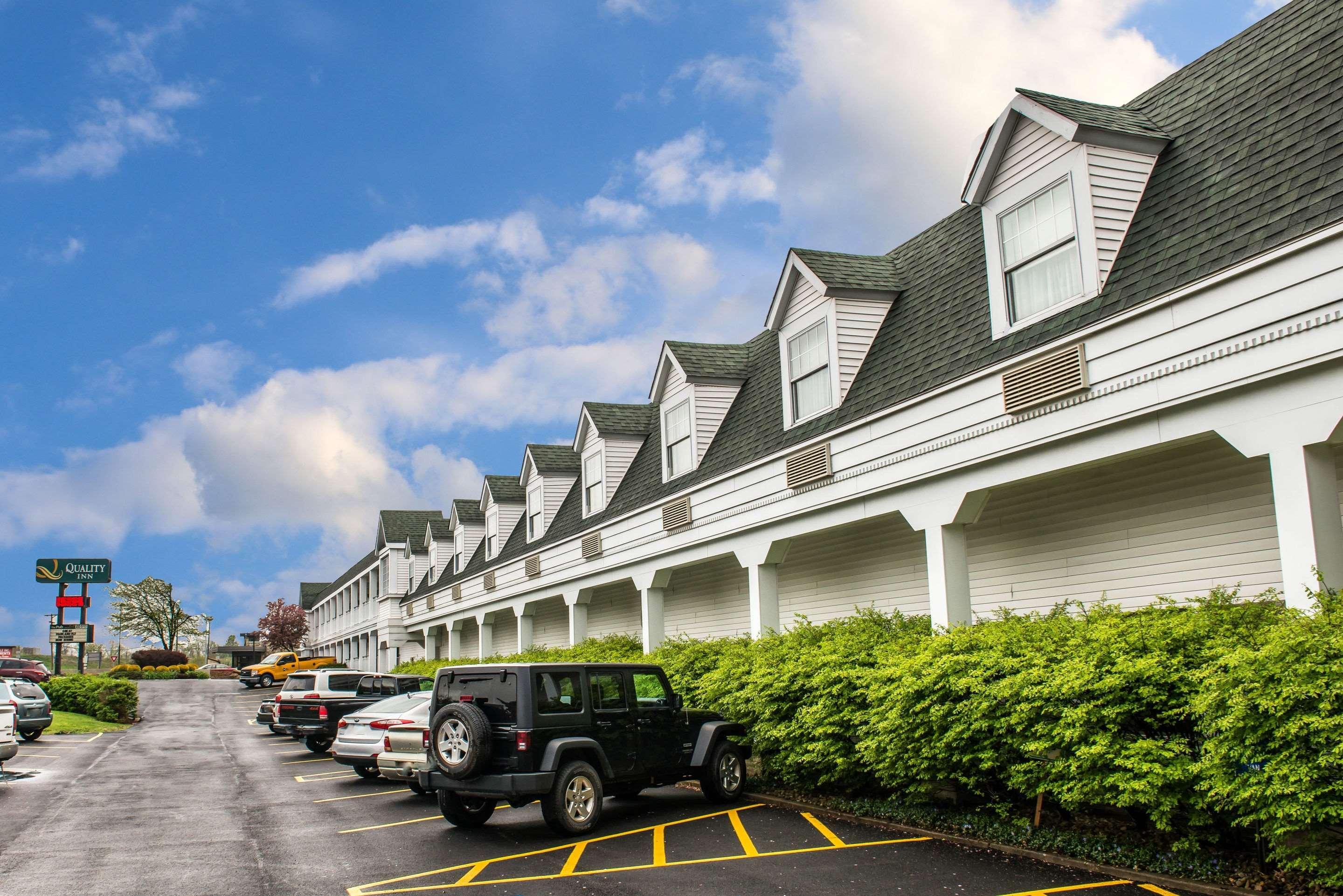 Quality Inn Pittsburgh Airport Oakdale Kültér fotó