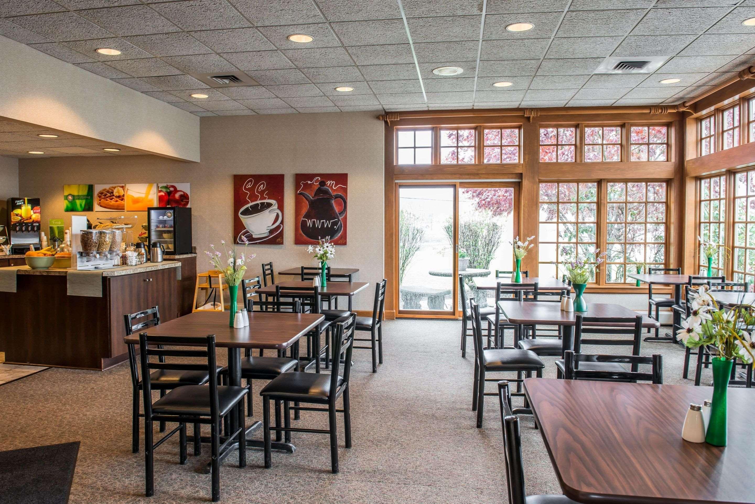 Quality Inn Pittsburgh Airport Oakdale Kültér fotó