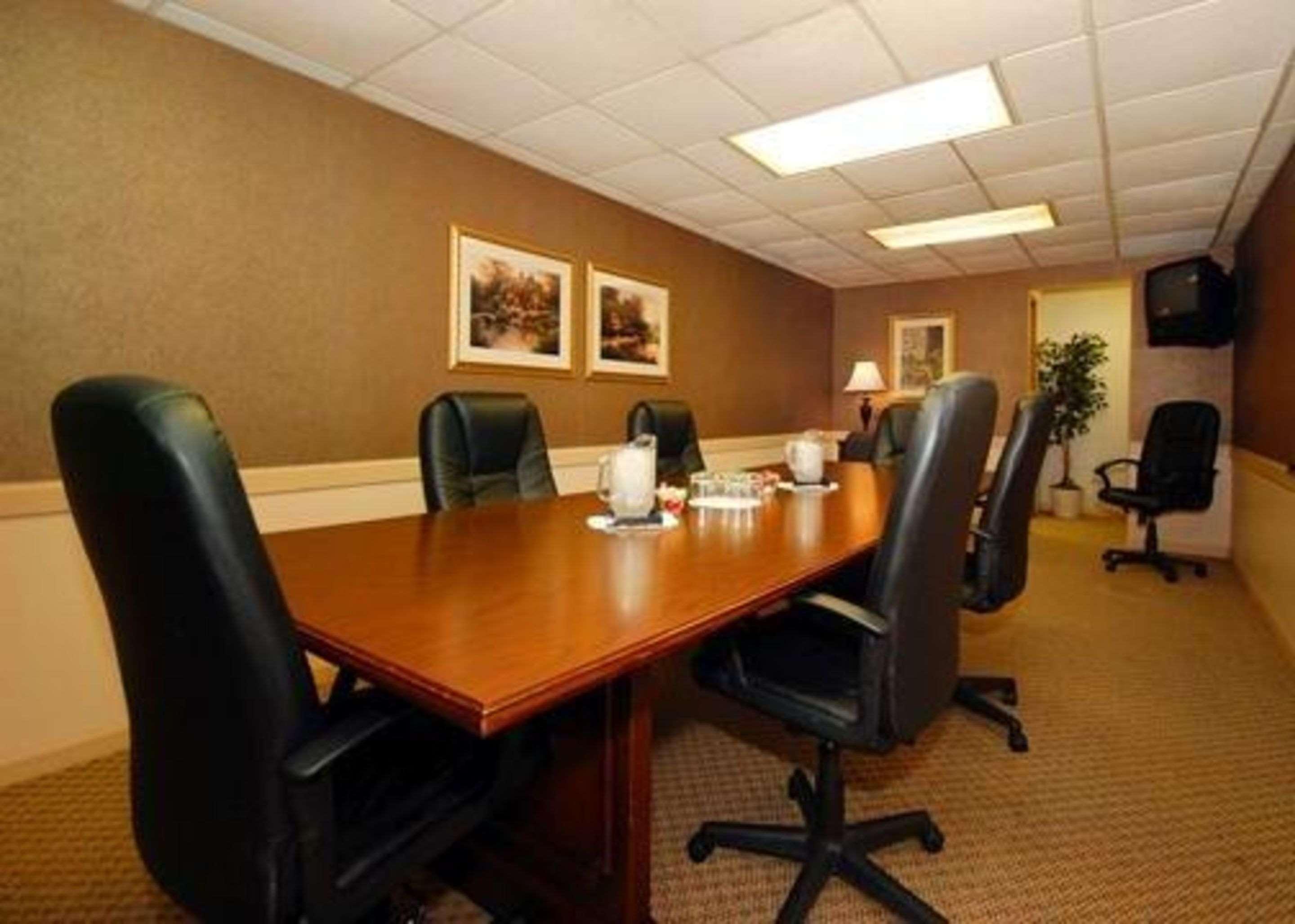 Quality Inn Pittsburgh Airport Oakdale Kültér fotó